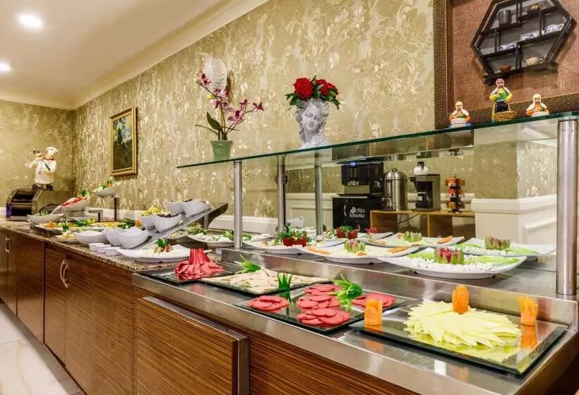 ホテル Golden Crown