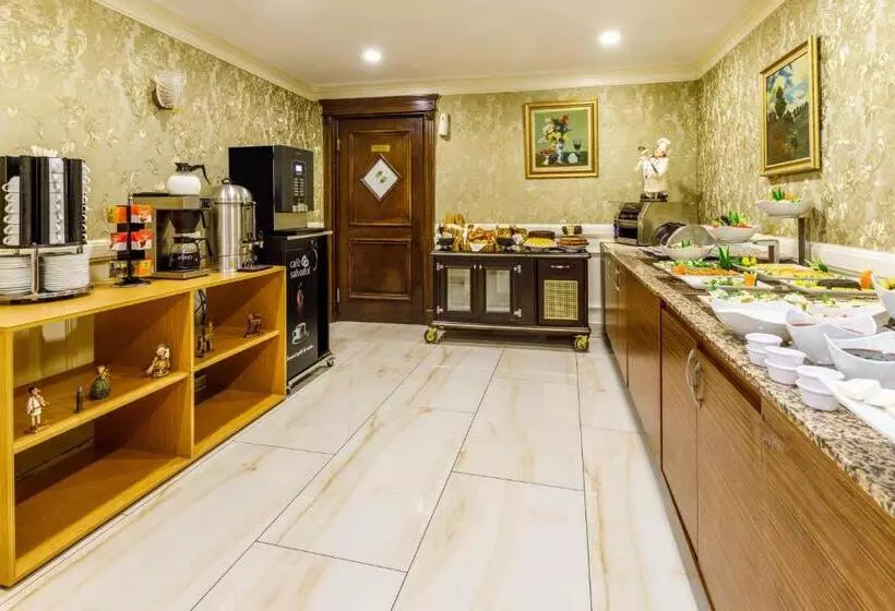 ホテル Golden Crown