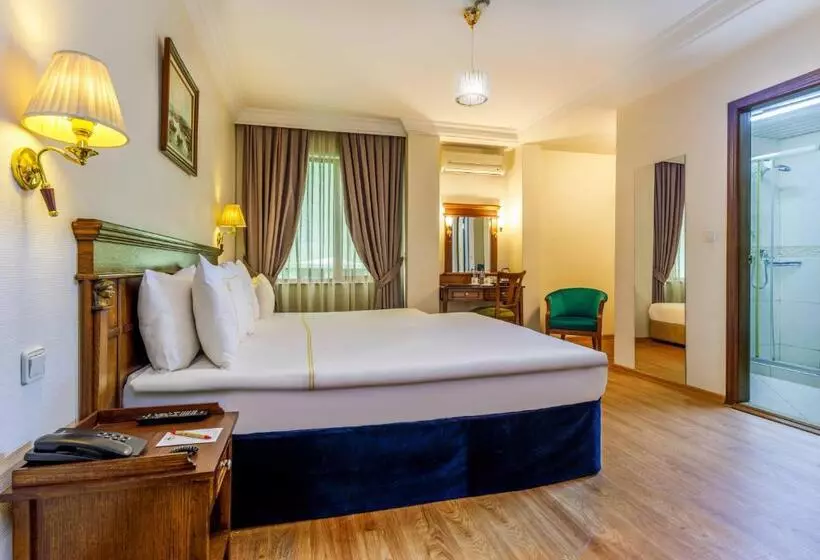 ホテル Golden Crown