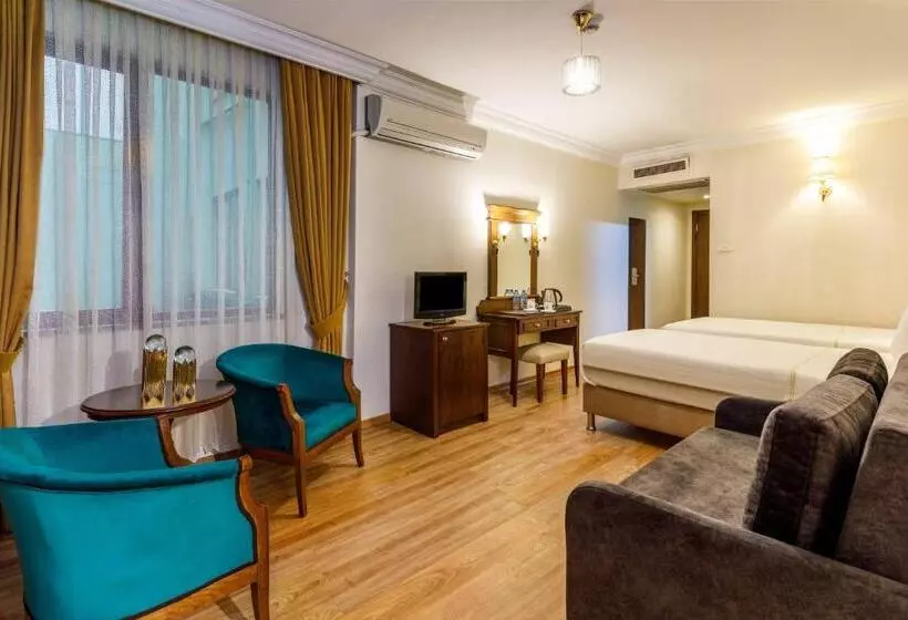 ホテル Golden Crown