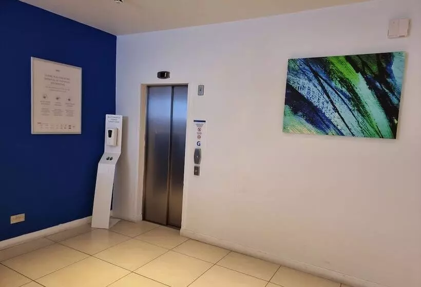 호텔 Holiday Inn Express Wakefield, An Ihg