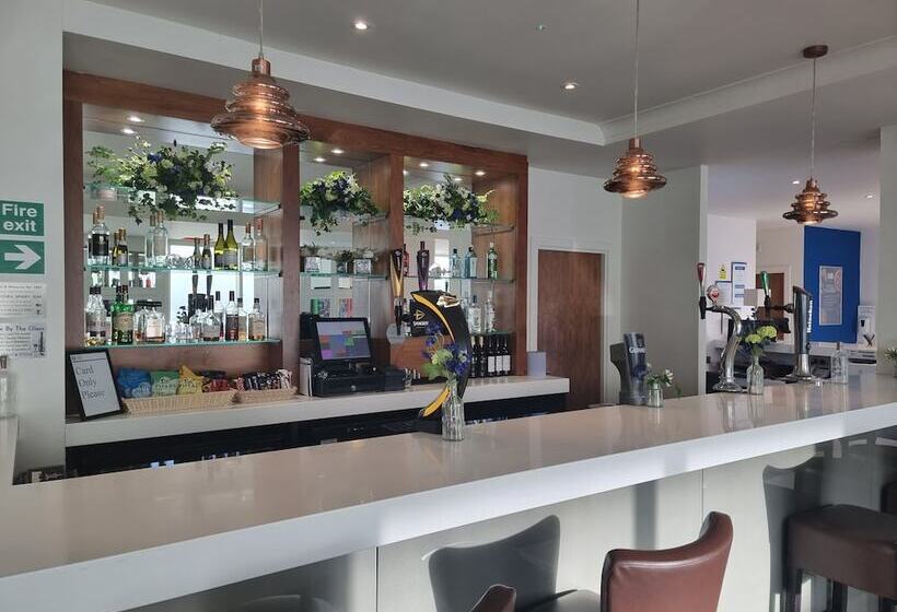 Hotel Holiday Inn Express Wakefield, An Ihg