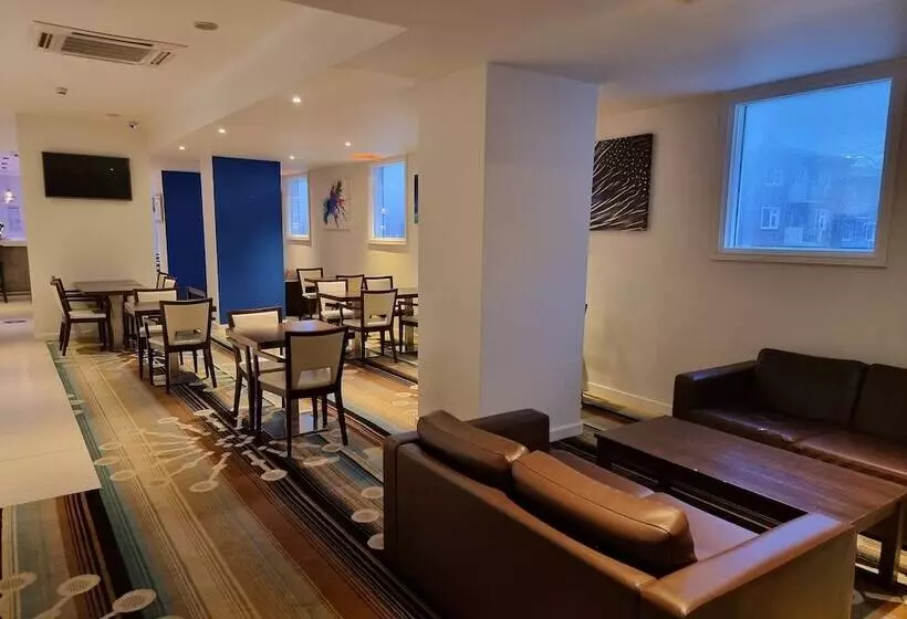 호텔 Holiday Inn Express Wakefield, An Ihg