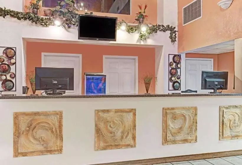 ホテル Howard Johnson By Wyndham Tropical Palms Kissimmee