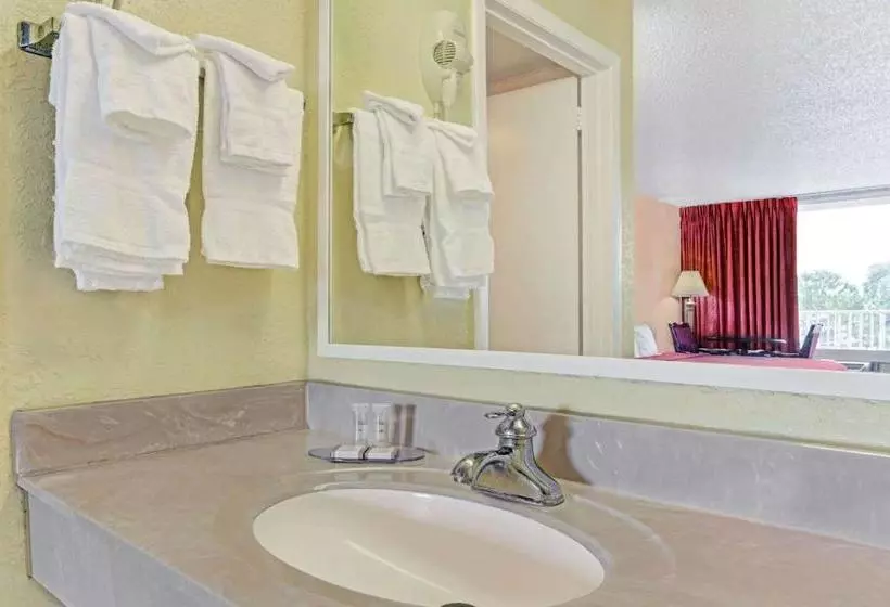 ホテル Howard Johnson By Wyndham Tropical Palms Kissimmee