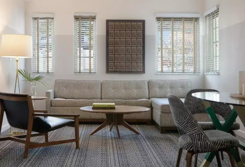 Kimpton Surfcomber Hotel, An Ihg