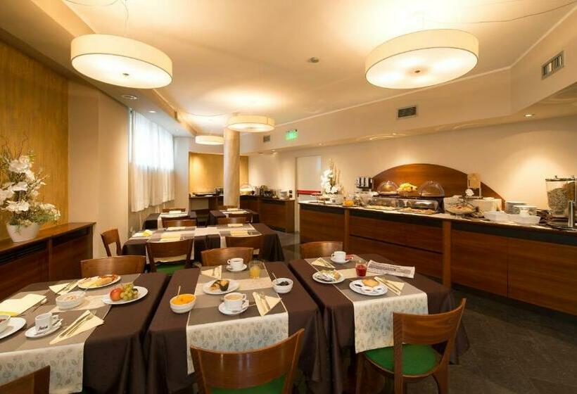 Hotel Milanore  By Diva S