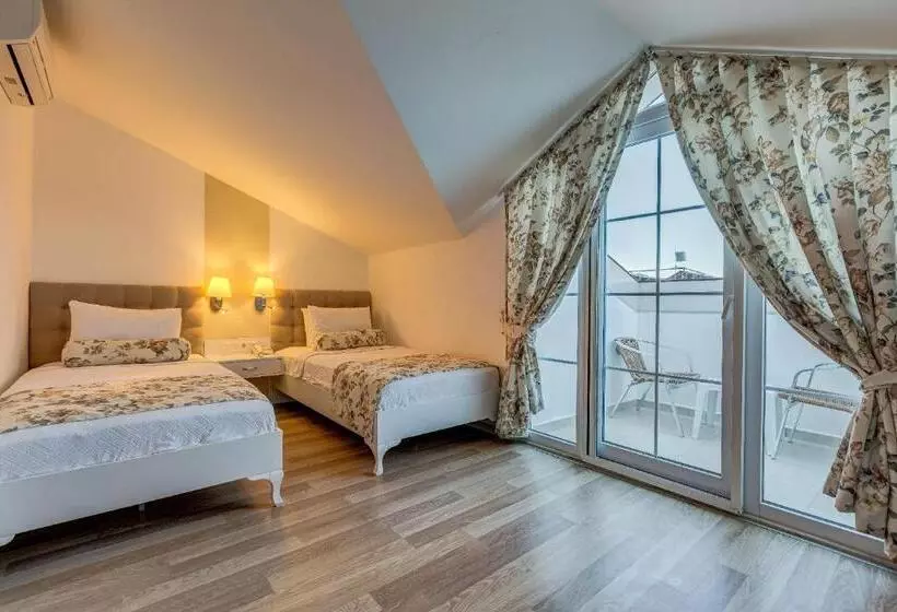 Monta Verde Hotel & Villas