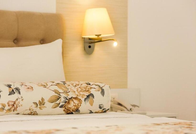 Monta Verde Hotel & Villas