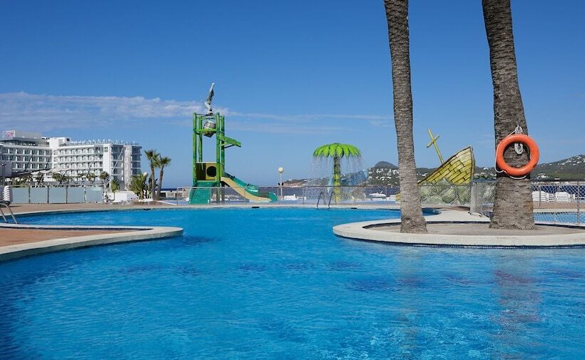 Playa Bella Apartments