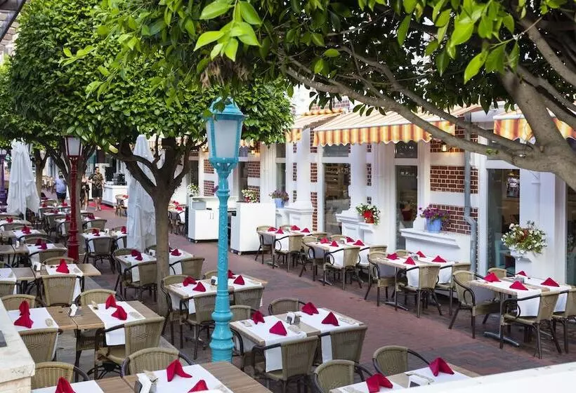 リゾートホテル Orange County Kemer