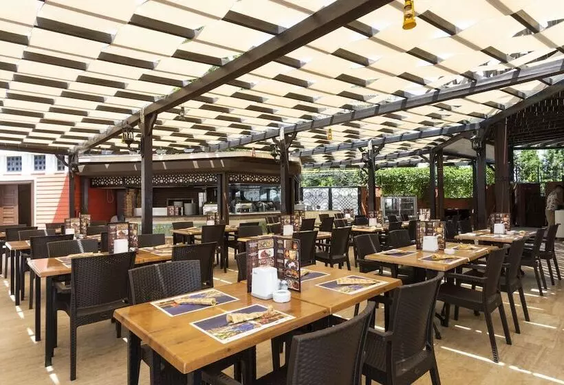 リゾートホテル Orange County Kemer