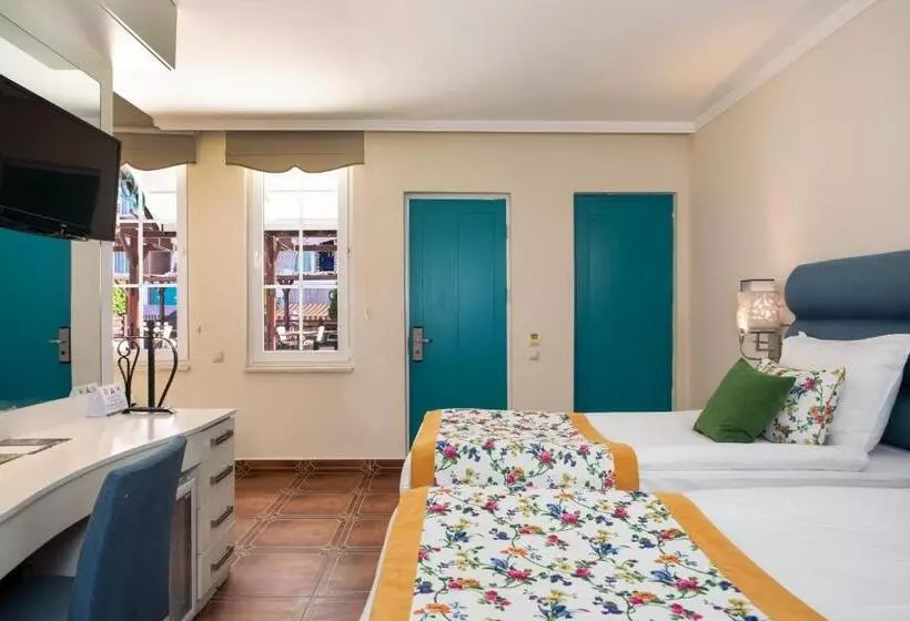 リゾートホテル Orange County Kemer