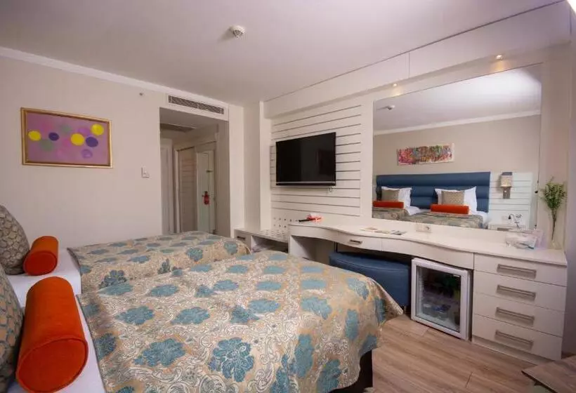 リゾートホテル Orange County Kemer