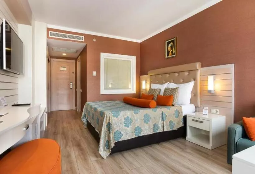 リゾートホテル Orange County Kemer