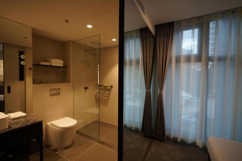 Отель City Edge South Melbourne Apartment