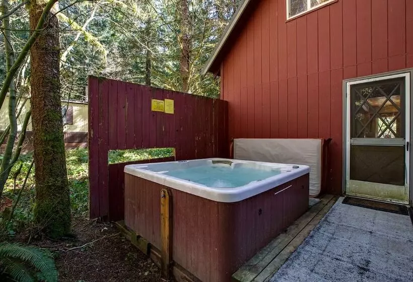 63mbr   Hot Tub   Bbq   Pets Ok   Wifi   Sleeps 6