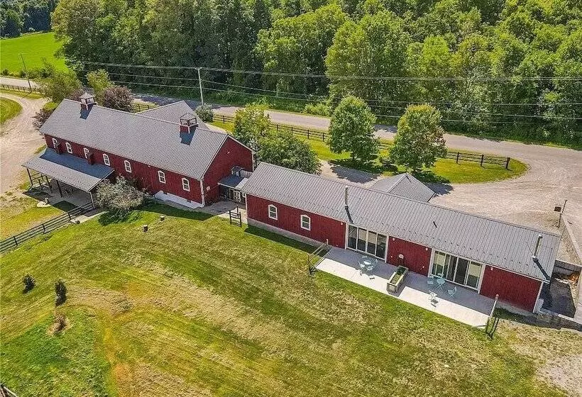 Aamiaismajoitus (B&B) Letchworth Farm Guesthouses