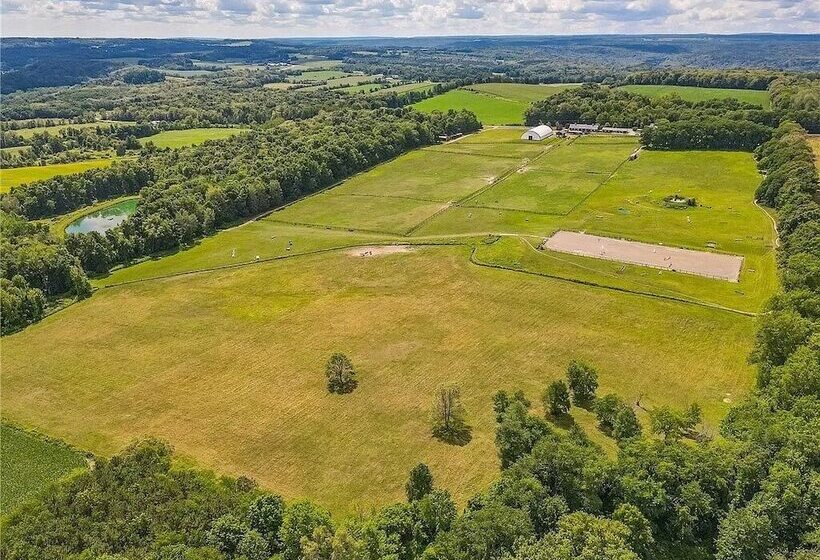 צימר Letchworth Farm Guesthouses