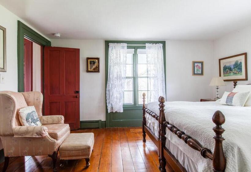 Bed and Breakfast Whitford House And Twin View Barn