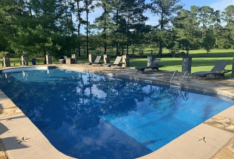 فندق Beachwoods Villa