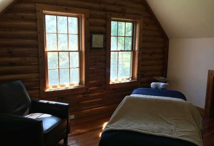 فندق Beachwoods Villa