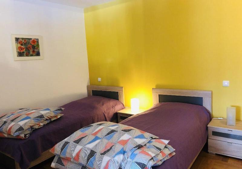 Отель Ferienwohnungen Bachblick