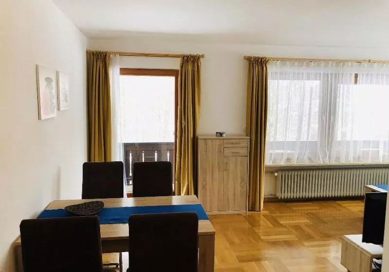 ホテル Ferienwohnungen Bachblick