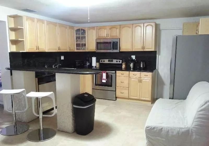 ホテル House For 12