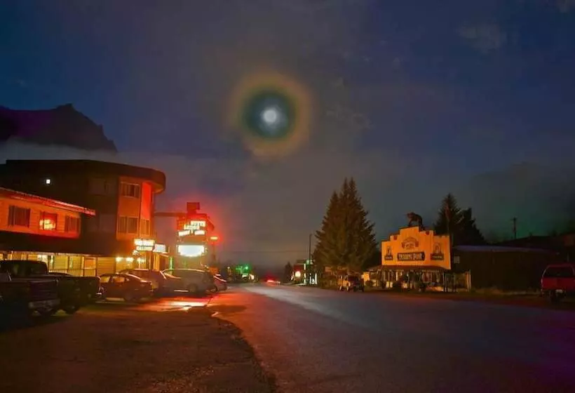 Hotelli Soda Butte Lodge