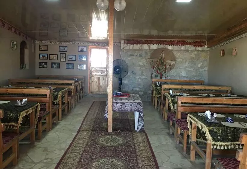ホテル Yurt Camp Aidar