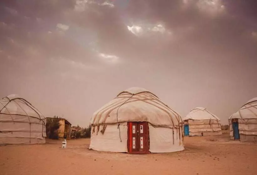 ホテル Yurt Camp Aidar