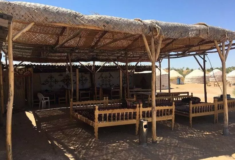 ホテル Yurt Camp Aidar