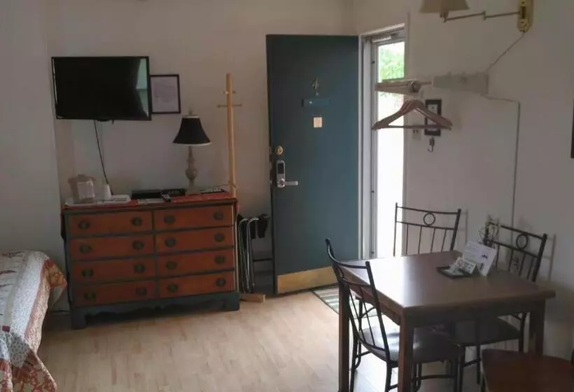 Motelli Midway Lodging