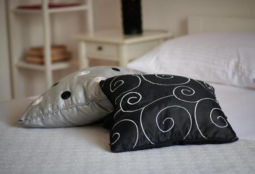 פנסיון Apartments Micika