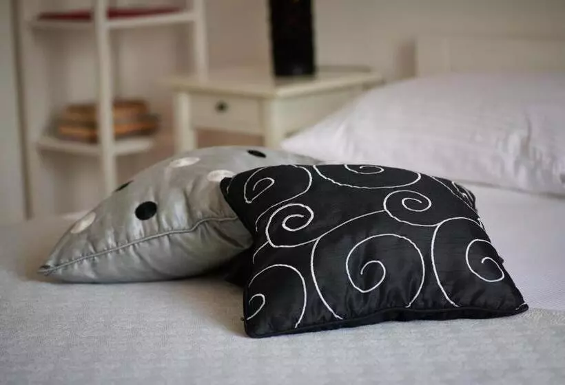 Majatalo Apartments Micika