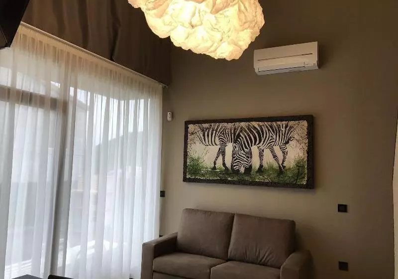 Majatalo Cabañas La Senda De Los Elefantes