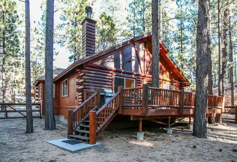 Catalina Creekside Cabin