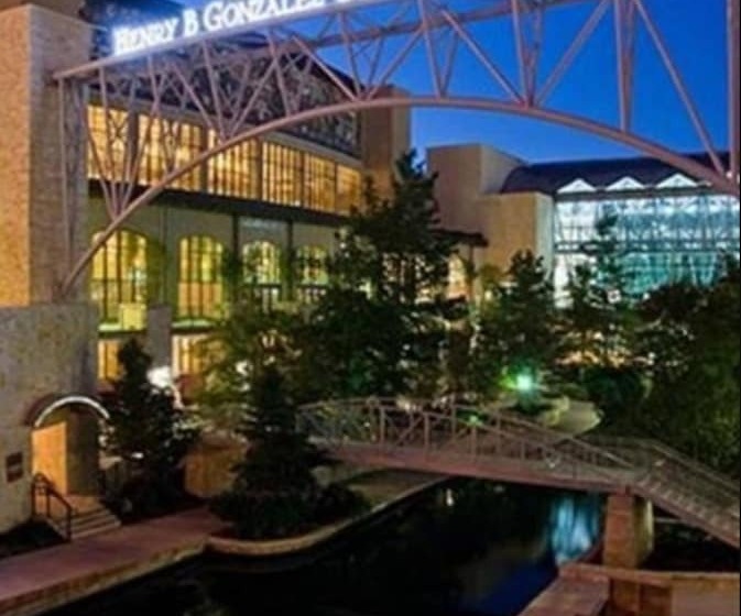 Cozy Guesthouse Near Downtown