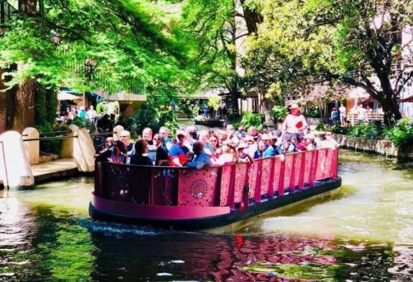 Cozy Guesthouse Near Downtown