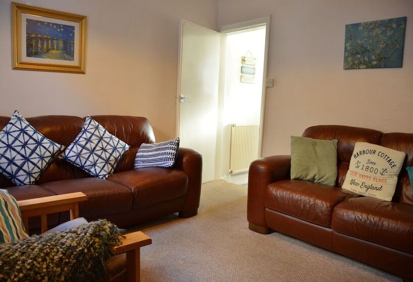 Harbour View Cottage