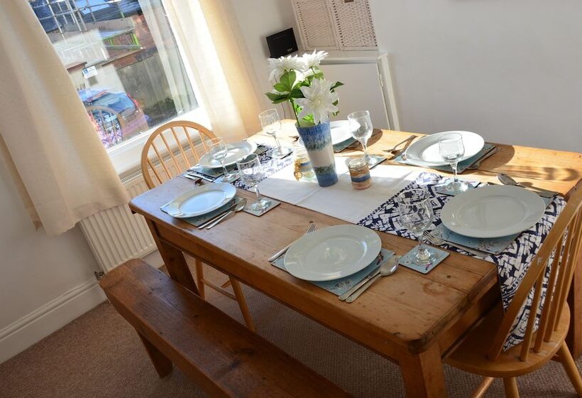 Harbour View Cottage