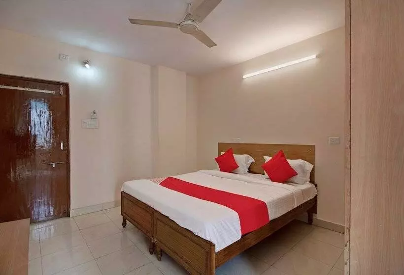 Hotelli Oyo 45978 Madhu Nest