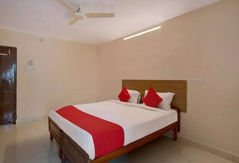 Hotelli Oyo 45978 Madhu Nest