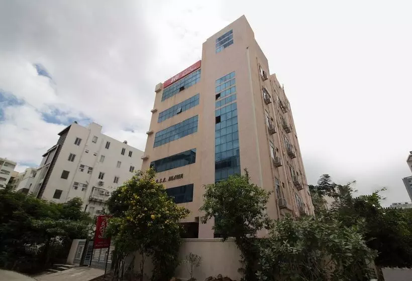 Hotelli Oyo 45978 Madhu Nest