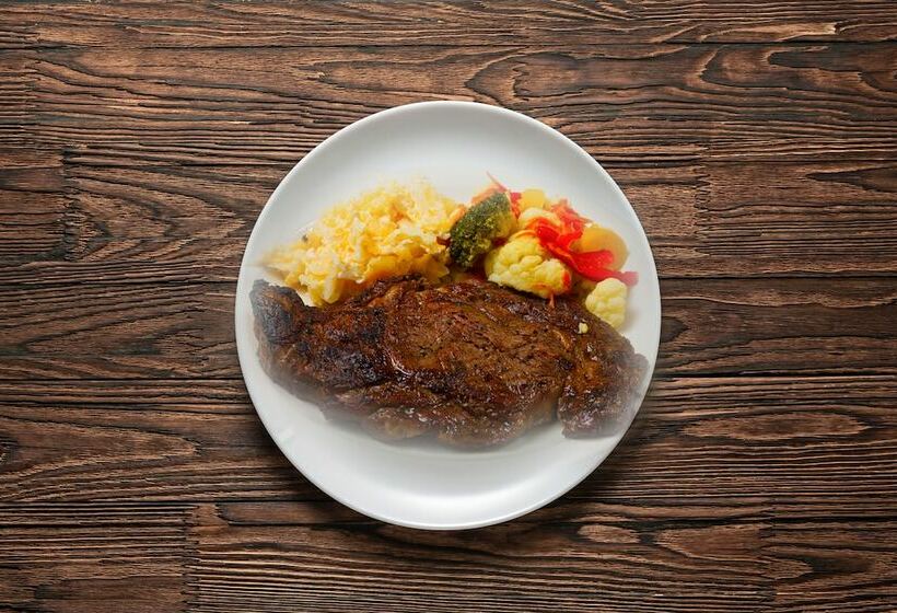 酒店 Target Hospitality   Orla South Lodge