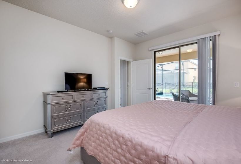 Misty Oak Circle Villa Solterra