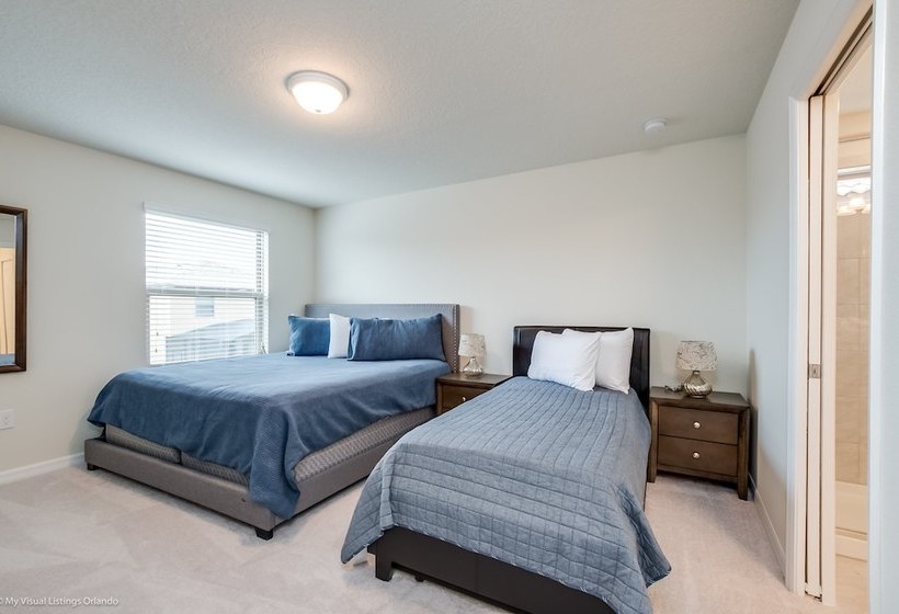 Misty Oak Circle Villa Solterra