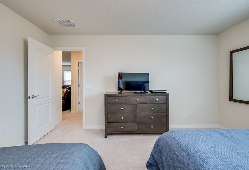 Misty Oak Circle Villa Solterra