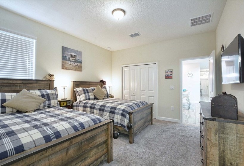 Solterra 5 Bedrooms House W/pool7037sr